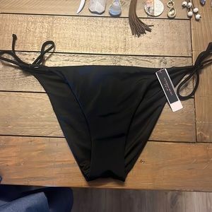 NWT black Victoria’s Secret bikini bottoms side tie